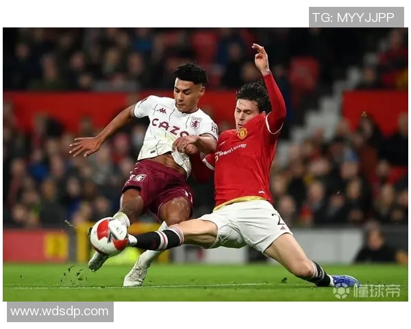 欧冠激战本菲卡与曼联鏖战至0比0补时进球瞬间点燃全场激情